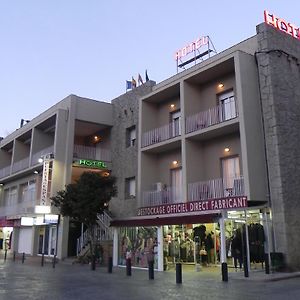 Puerta De Espana